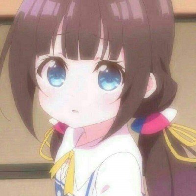 男子尾随女孩至家门口多次招手引诱